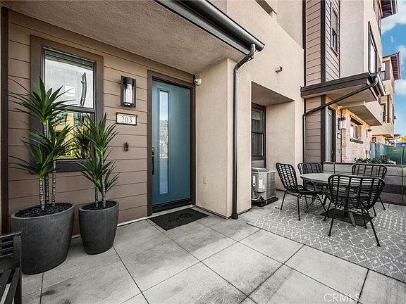 3rd image of 101 S Laxore St #203