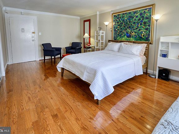 3rd image of 1420 N N St NW #414