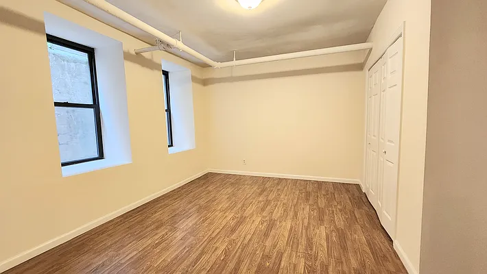 Rented by Compass | media 12