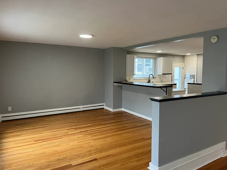 200 Craton St #2 — Photo 14