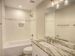 1800 Eastwood Rd APT 102, Wilmington, NC 28403