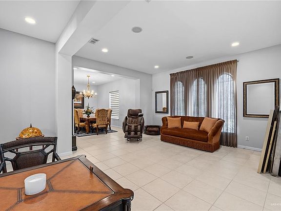 5th image of 301 Bales Rd APT 4