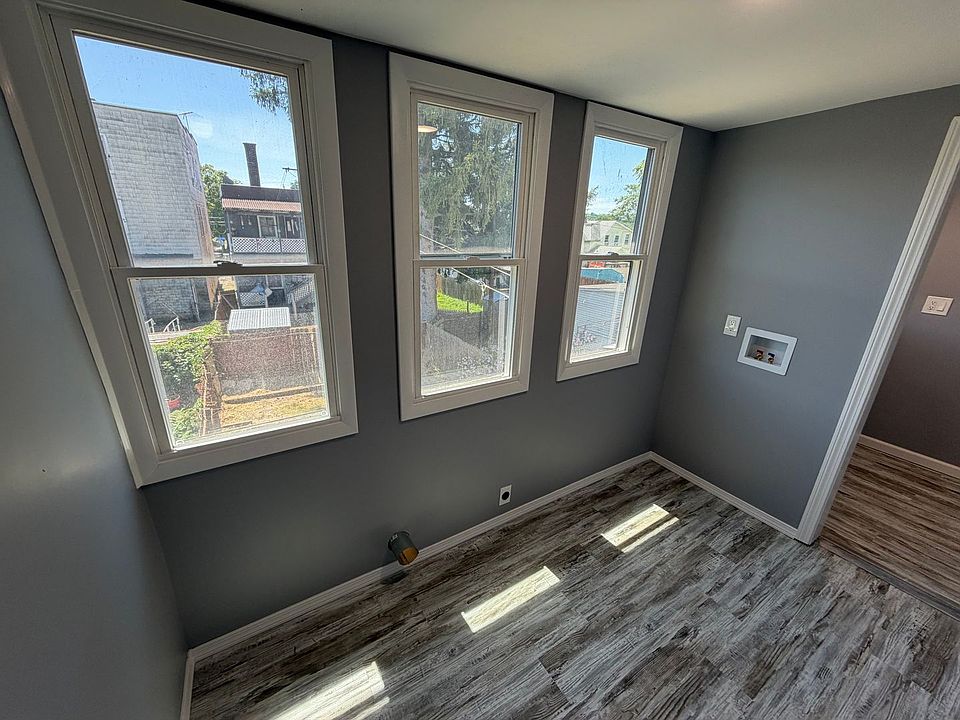1st image of 114 Ontario St APT 2