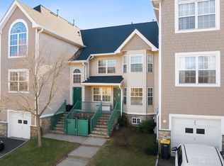 904 Rhoads Dr, Belle Mead, NJ 08502