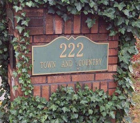 1st image of 222 Town & Country Dr