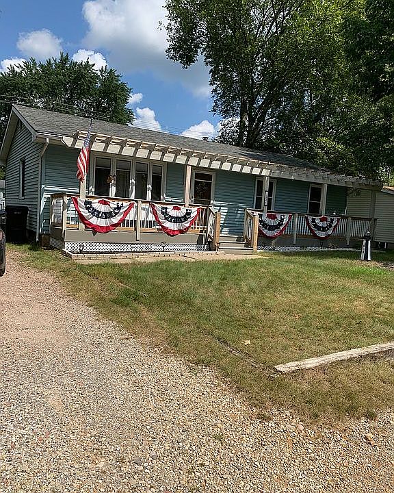1st image of 321 Glenmoor Dr