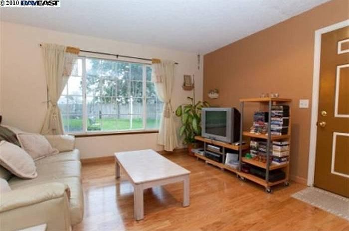 Living Room with nice outside view