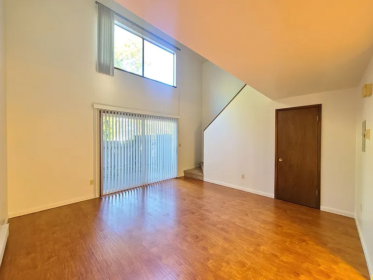 1110 S Walnut Pl — Photo 7