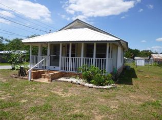 403 E 9th St, Frostproof, FL 33843