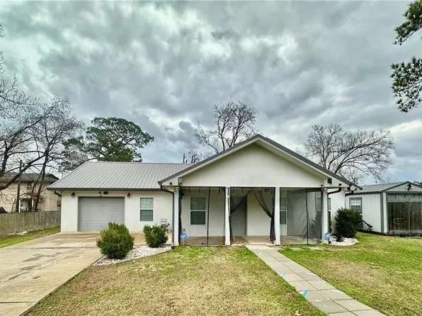 221 Ruth St, Pineville, LA 71360