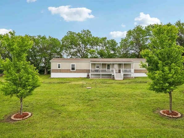 8904 NE 96th St, Peabody, KS 66866