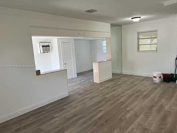 4th image of 1707 NW 14th Ct