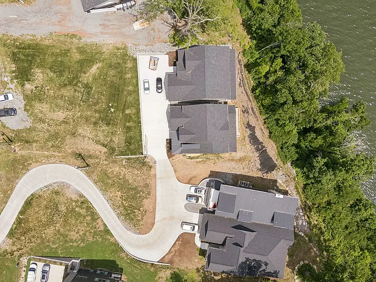 17 Jones Cir — Photo 88