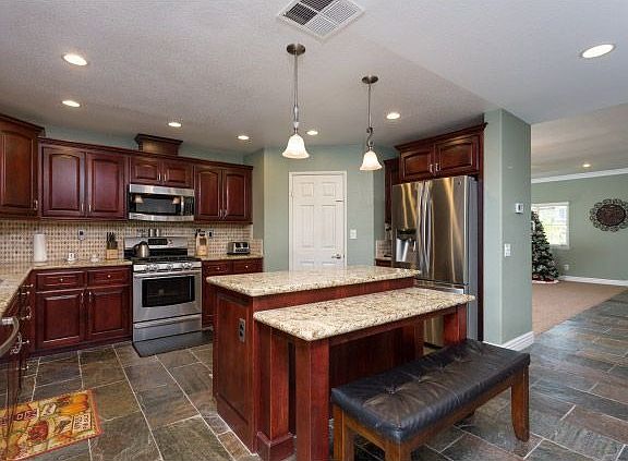 3rd image of 3550 Brentridge Dr