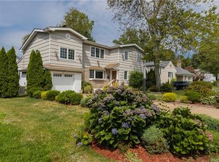 47 Anpell Dr, Scarsdale, NY 10583