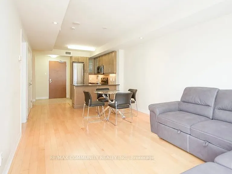 242 Rideau St #2507 — Photo 4