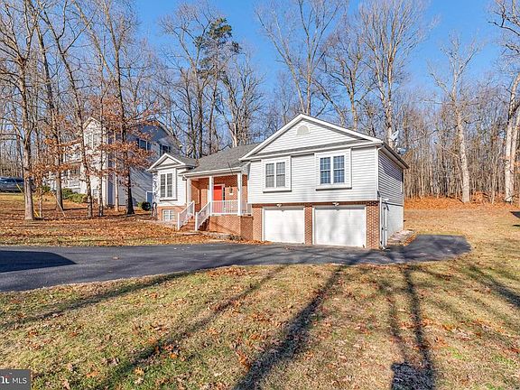 4th image of 212 Laurel Dr
