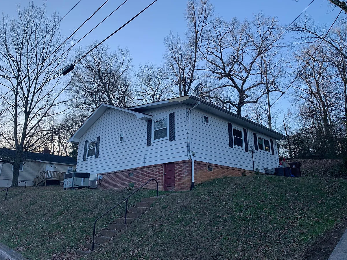 Building Photo - 112 Malvern Rd
