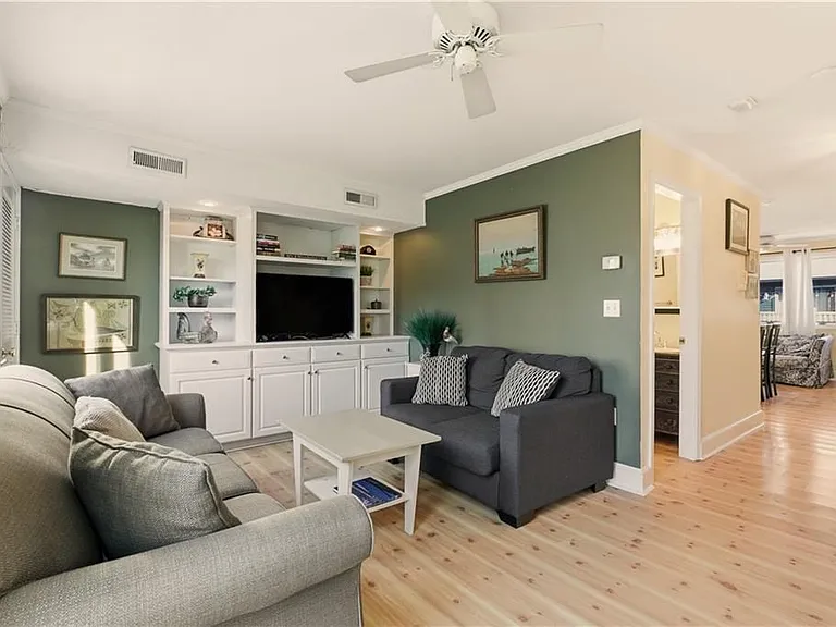 216 Goddard Row — Photo 4