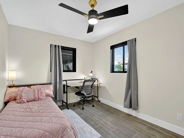 5008 Parker Ave — Photo 26
