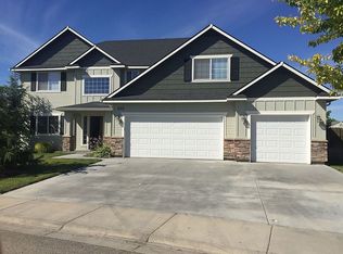 205 N Summerwind Dr, Nampa, ID 83651