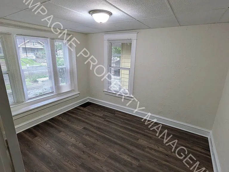 4026 Agnes Ave — Photo 5