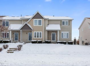 30 NE Sunrise Dr, Waukee, IA 50263
