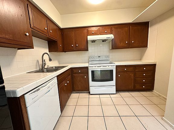 5th image of 3648 Del Amo Blvd APT B