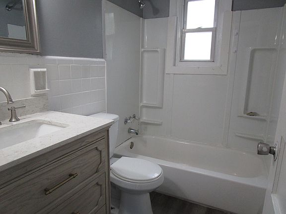 5th image of 7899 Sunfield Dr
