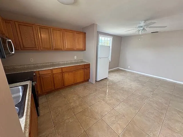 3115 Windsor Ave #1 — Photo 6