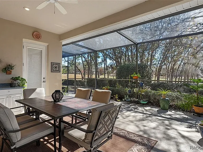 40 Deerwood Dr — Photo 25