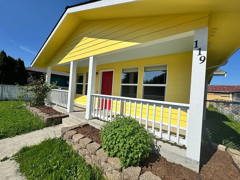 119 N 29th Pl — Photo 3
