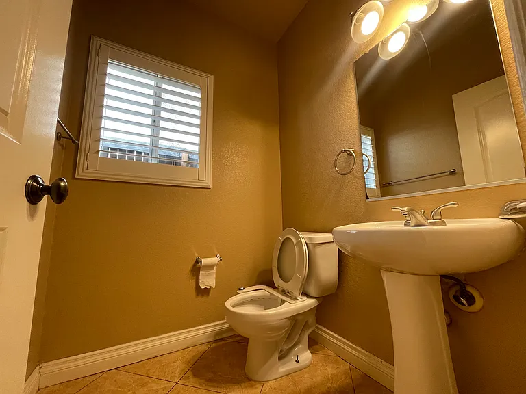 7832 Danner Ct — Photo 30