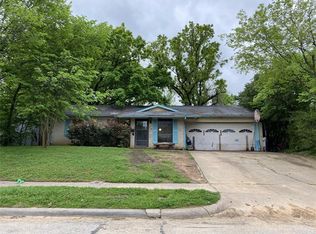 120 S Park Ln, Irving, TX 75060