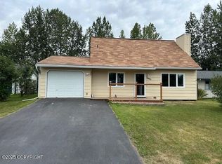 3631 Cloudberry Cir, Anchorage, AK 99507