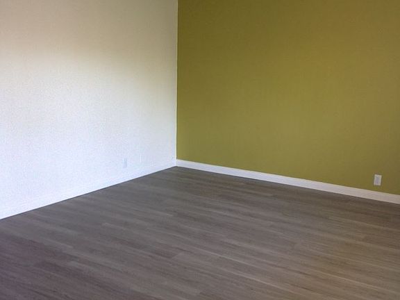 5th image of 207 N Marguerita Ave APT C