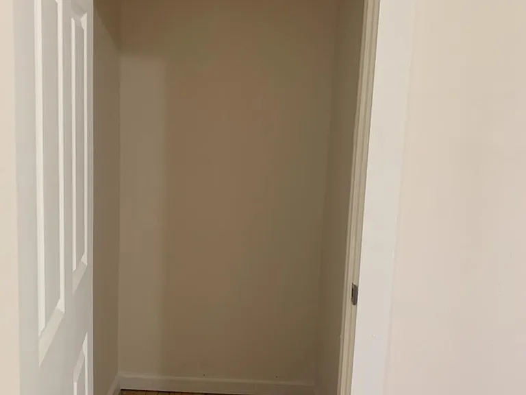 1600 Irving Ave N #2 — Photo 5