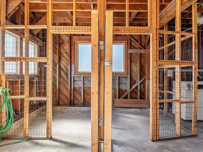 Lockable storage