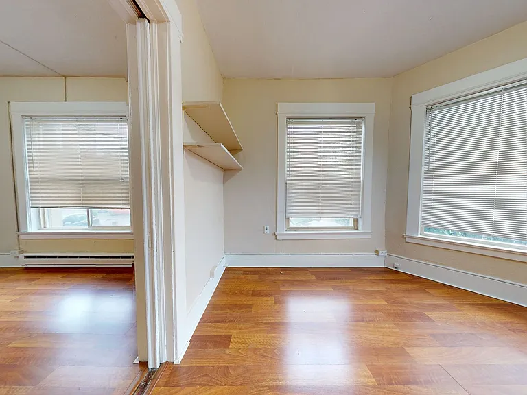 Roycroft Apartments — Photo 34