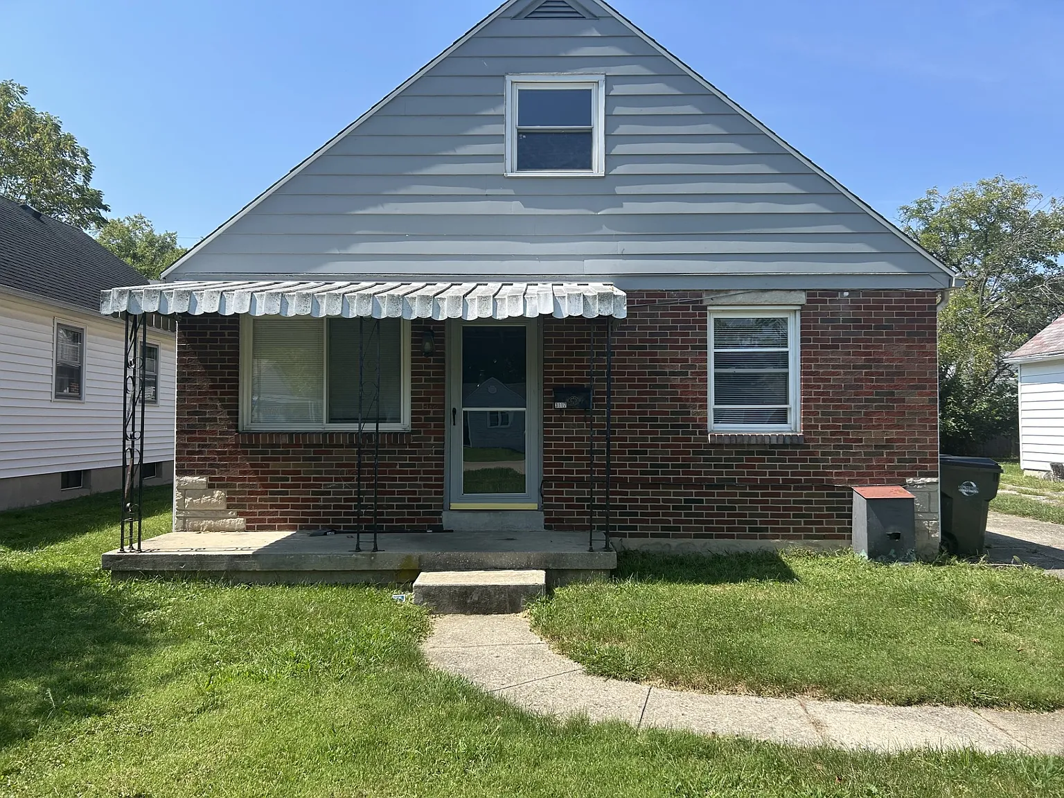 3 bed, 1222 sqft, $1,550 — Photo 1