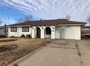 252 Drinkward St NW, Cedar Rapids, IA 52405