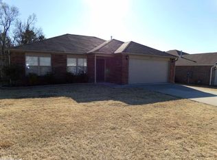1145 Meadows Edge Dr, Alexander, AR 72002