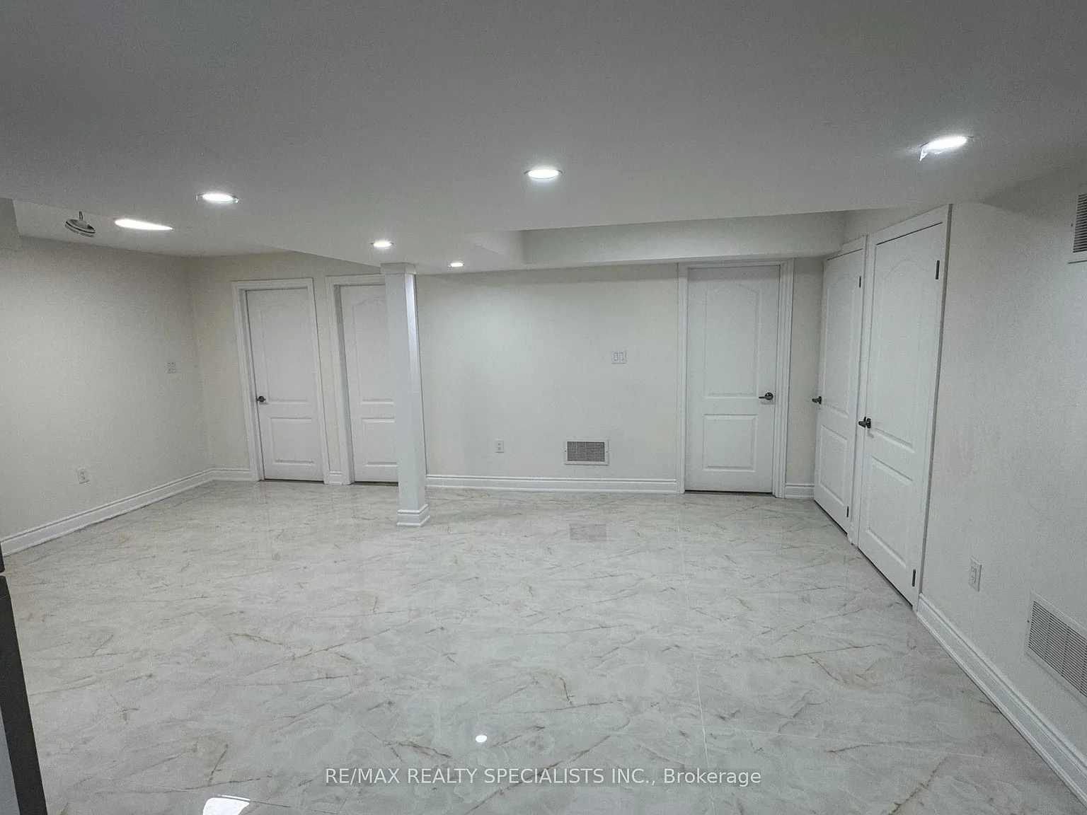 3 bed, $2,150 — Photo 3
