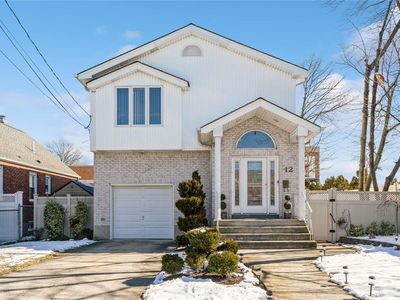 12 Carl Avenue, Franklin Square, NY, 11010