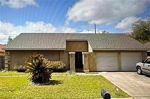1st image of 3021 English Colony Dr