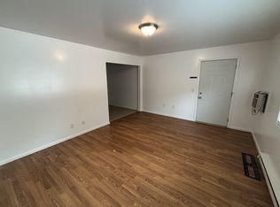 408 Hickory Cir, Momence, IL 60954