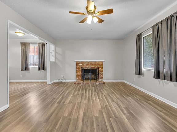 4th image of 2733 10th Ave