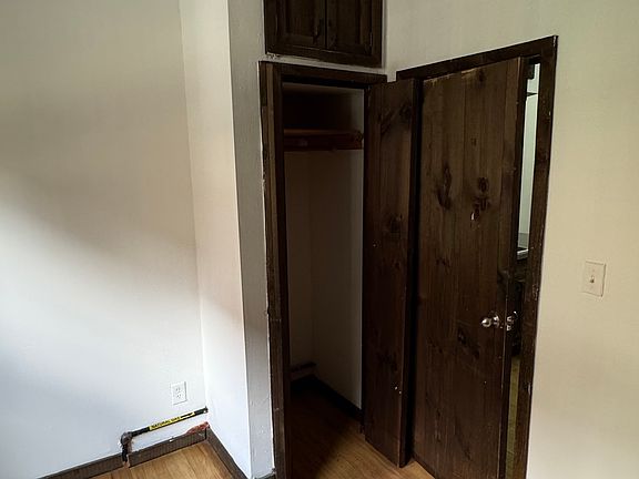 5th image of 516 E 12th St APT 2