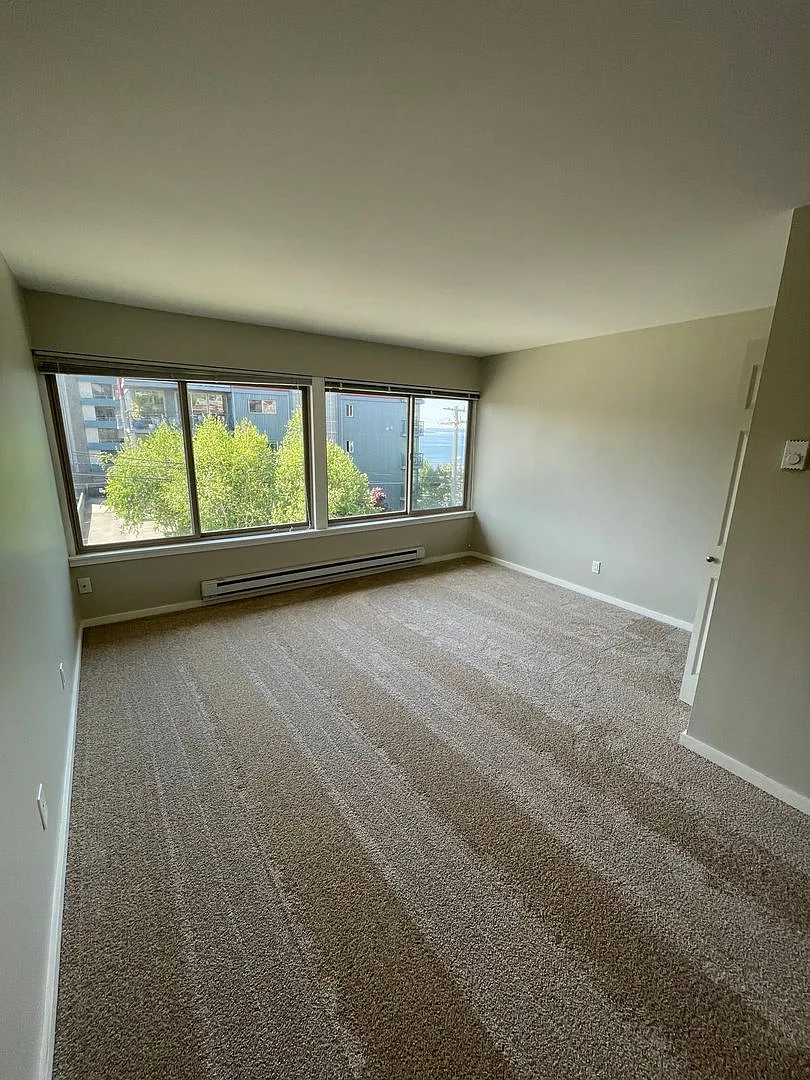Mercer Crest Apartments — Photo 3