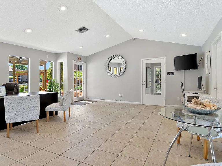 Forestlake Apartments — Photo 29